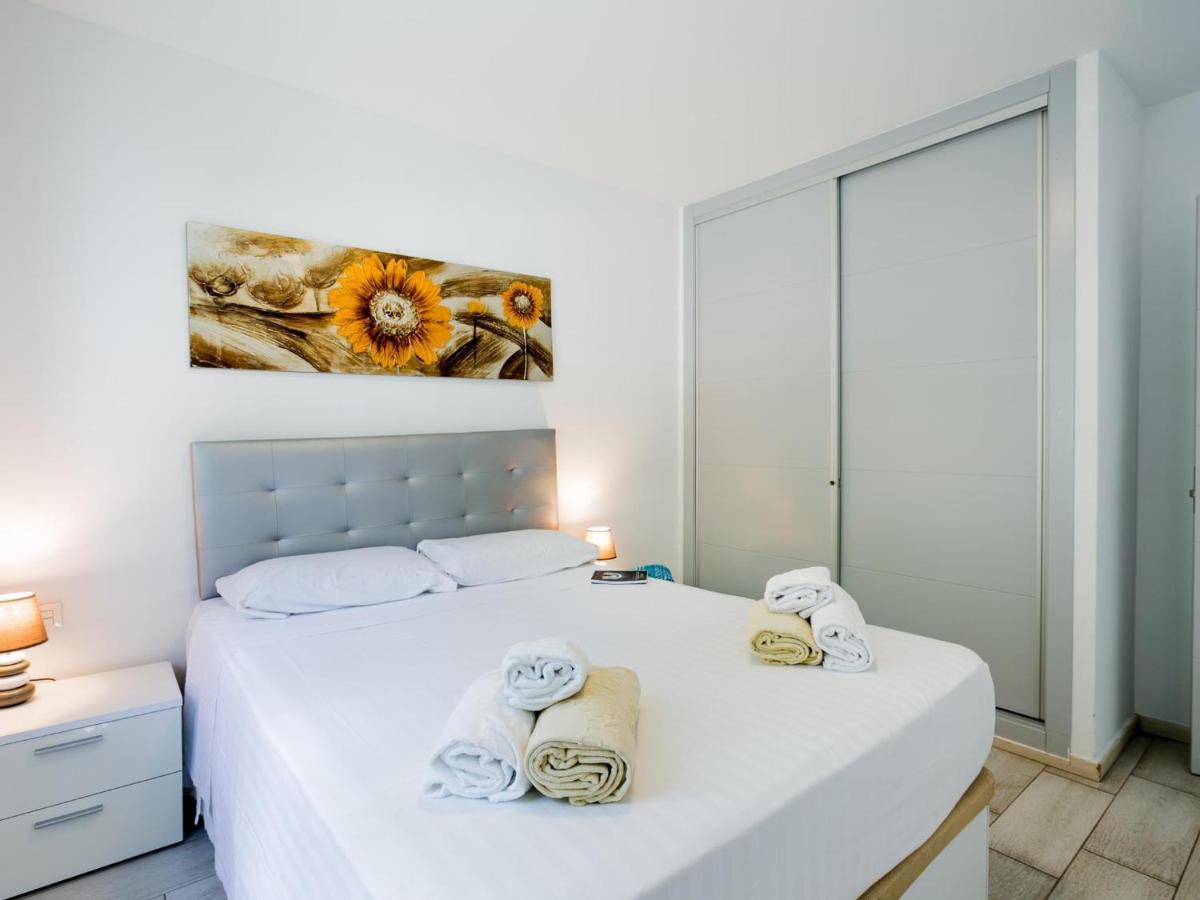A13 Optimist Beautiful And Comfortable Playa de las Américas Exterior foto